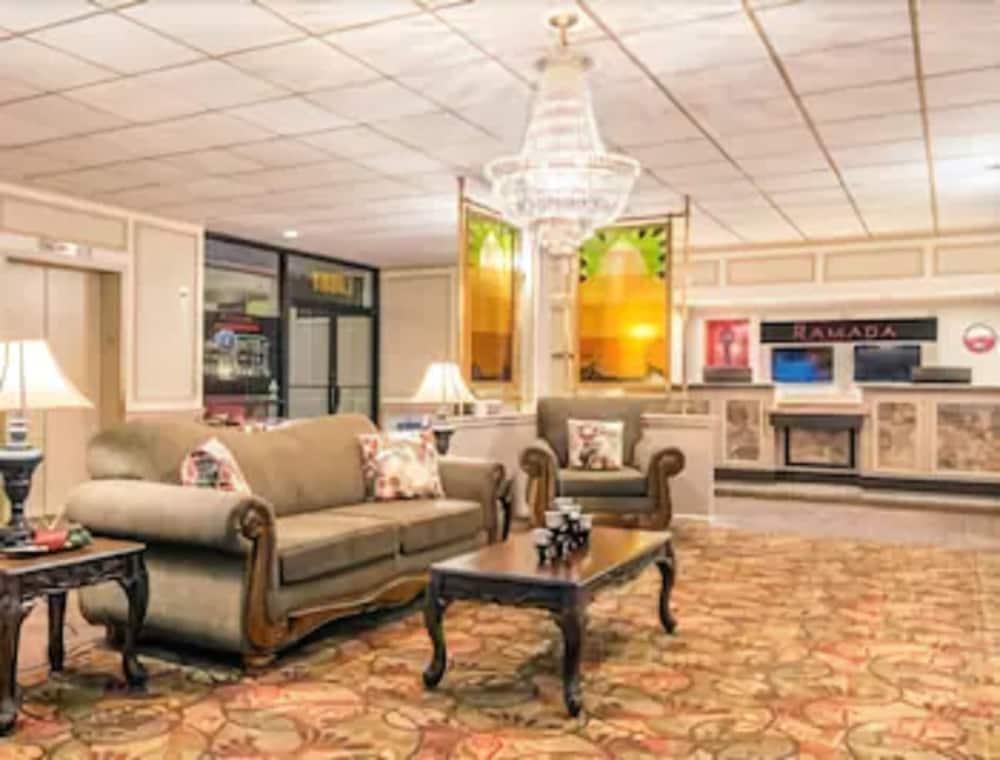 Ramada By Wyndham Paintsville Hotel & Conference Center Kültér fotó