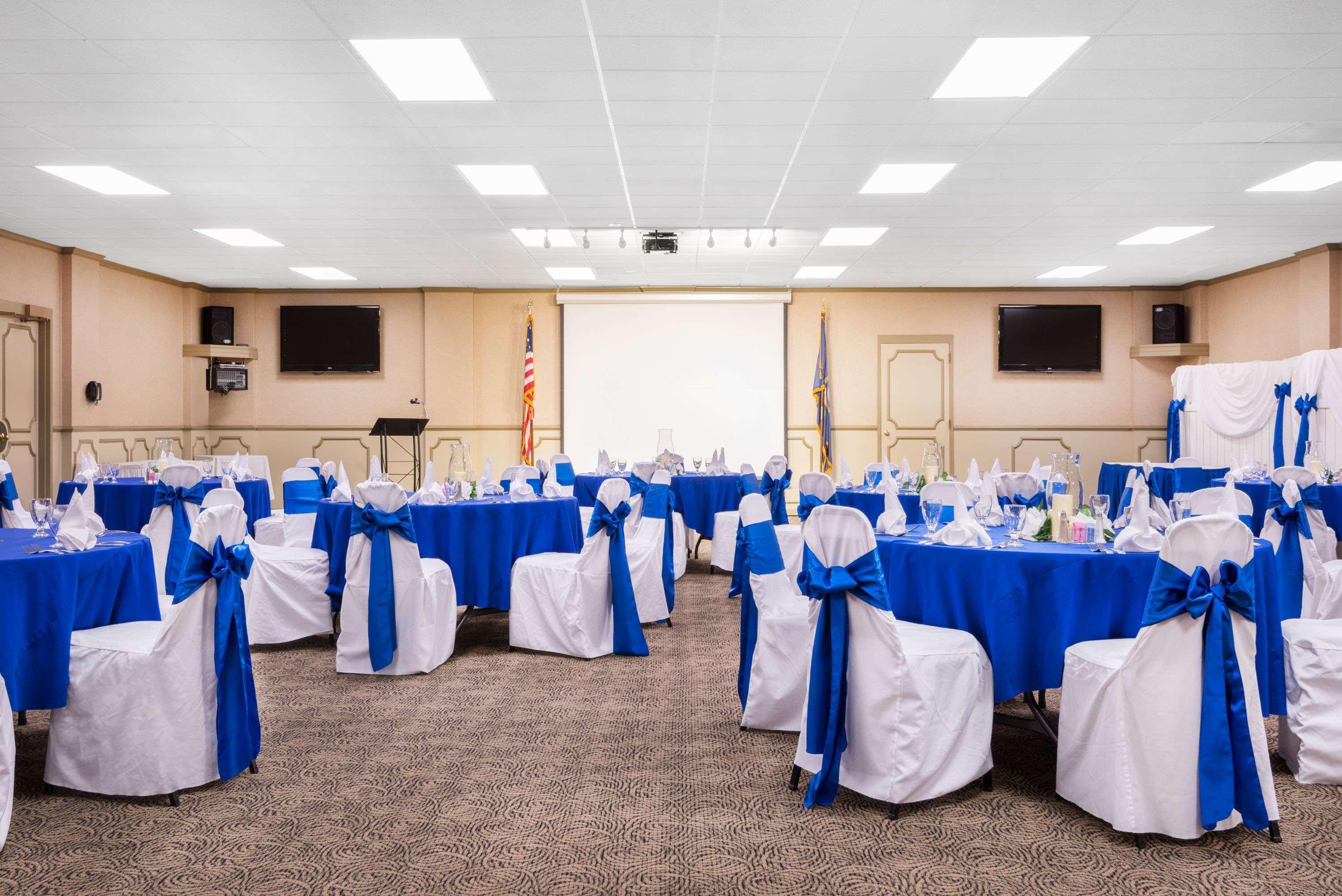 Ramada By Wyndham Paintsville Hotel & Conference Center Kültér fotó